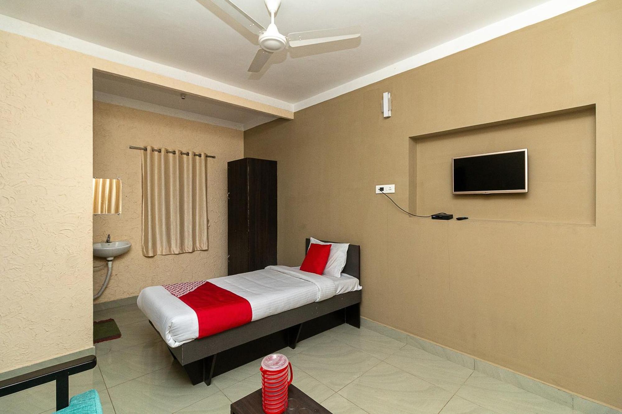 Oyo Green Hills Villa Kuttālam Exteriér fotografie
